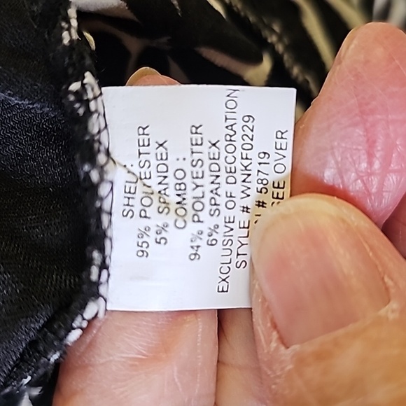 My collection is a woman's 2X black and white classic top. Connected tank. - Picture 7 of 8